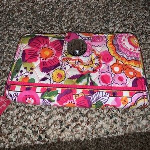 Vera Bradley Wallet !!!